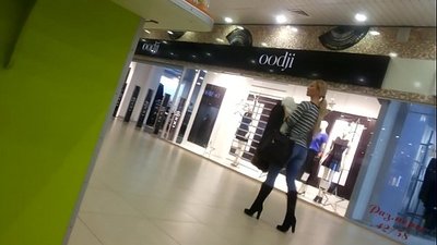 Bugnaw nga piso sa supermarket.